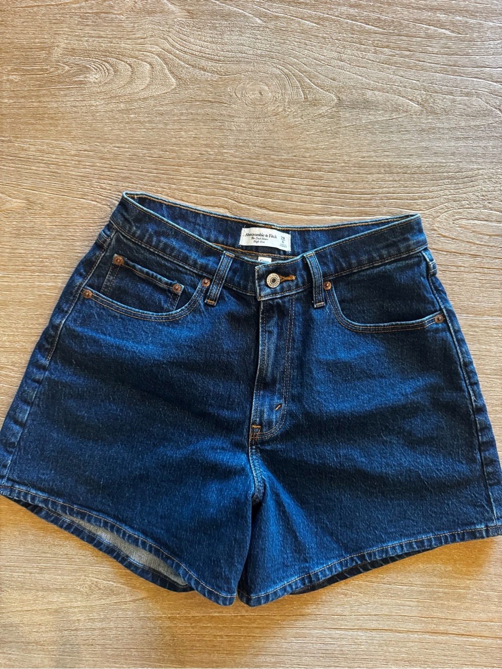 Abercrombie & Fitch High Rise Dad Short